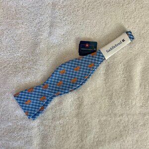 NWT Saddlebred Men's Bow Tie 🦀